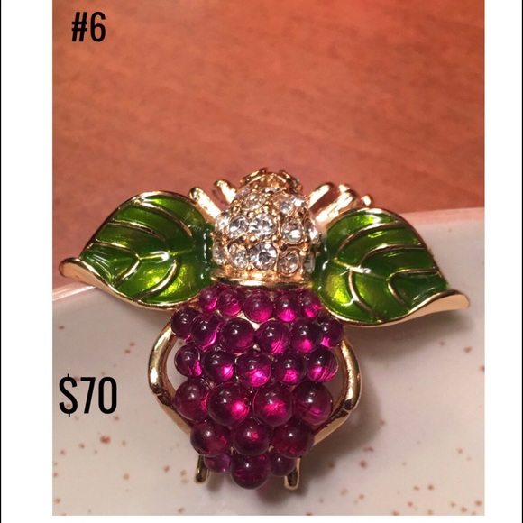 Joan Rivers Bumblebee Pin - Grapes - Picture 2 of 4